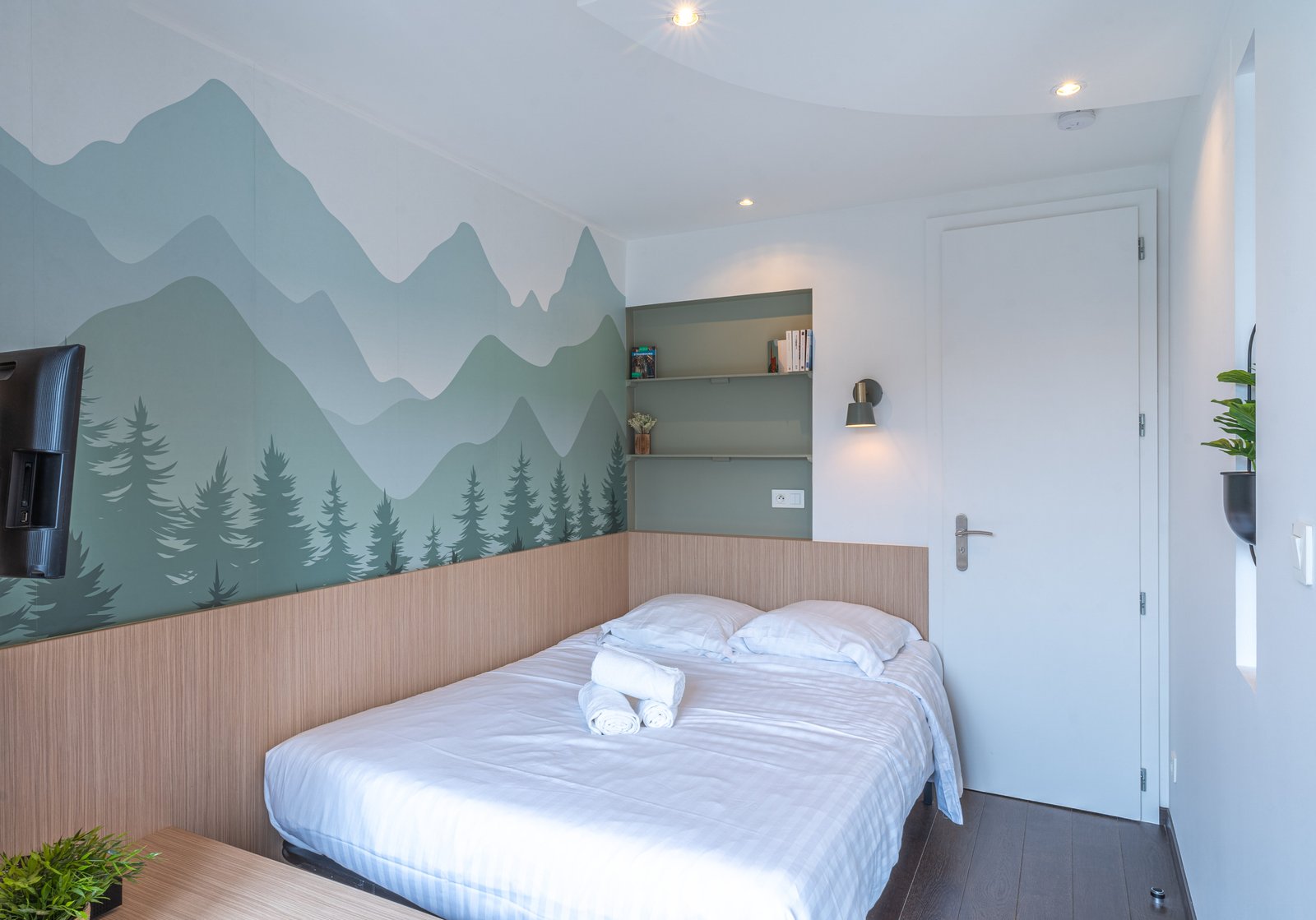 Chambre d'un appartement réaménagé par la conciergerie Enaïa à Strasbourg